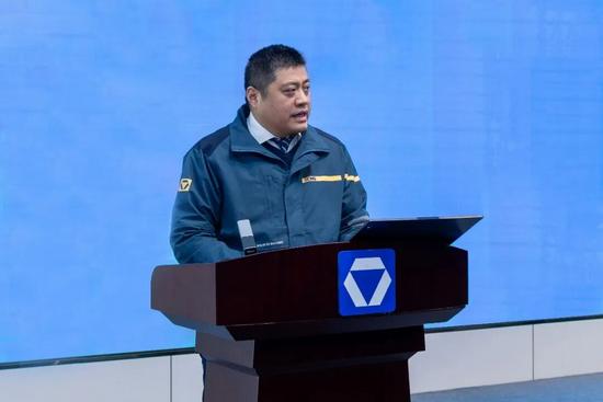 启新程 攀高峰 · 2026徐工道路营销工作会议聚势谋远,共(图5) 启新程 攀高峰 · 2026徐工道路营销工作会议聚势谋远,共(图5)