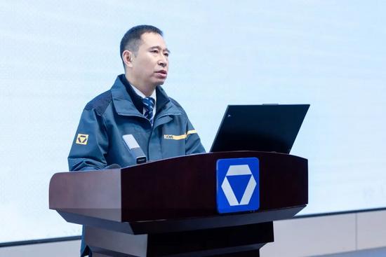 启新程 攀高峰 · 2026徐工道路营销工作会议聚势谋远,共(图9) 启新程 攀高峰 · 2026徐工道路营销工作会议聚势谋远,共(图9)
