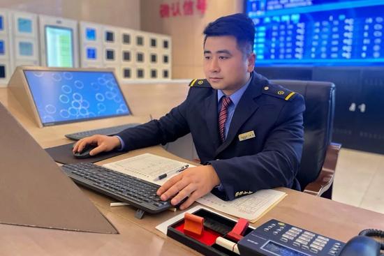来自机务段的他,随队勇夺“湘超”冠军!(图7) 来自机务段的他,随队勇夺“湘超”冠军!(图7)
