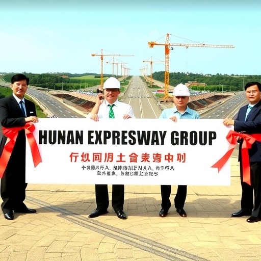 湖南高速集团旗下首个子集团揭牌成立（图）(图2)