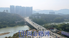 1767080579875415.png 朱砂罗大桥通车现场全景图(何峰 摄).png